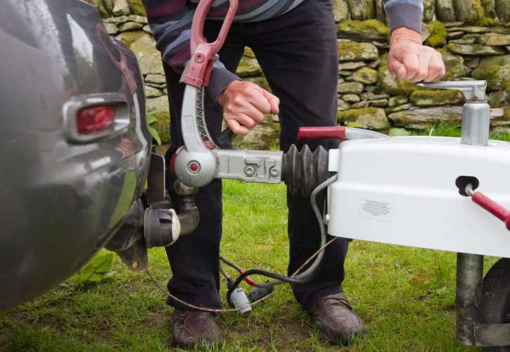 hitching a caravan