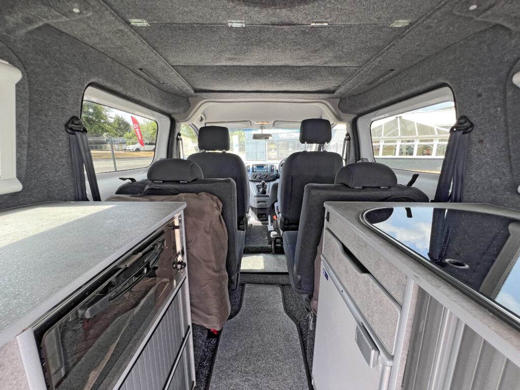 2014 Lunar NV200 Camper 24815 14 Scaled
