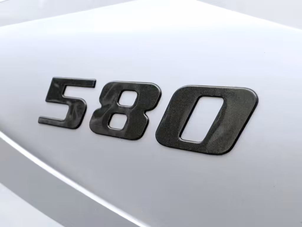 2027 Swift Challenger Grande 580 NH Ext 6 Scaled