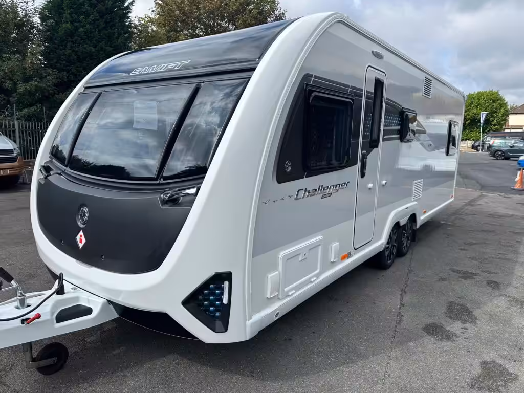 2027 Swift Challenger Grande 630 Staffs 1 Scaled
