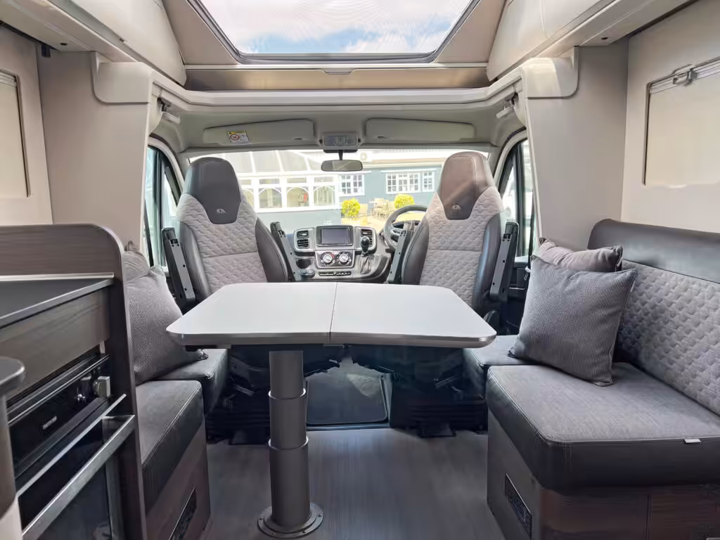 Adria Coral Supreme 670DC 2022 1 Scaled