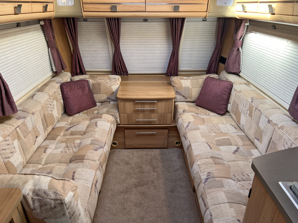 2014 Bailey Pegasus Genoa 4kw 6 Scaled