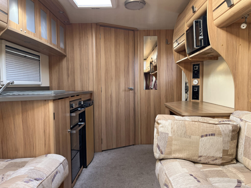 2014 Bailey Pegasus Genoa 4kw 7 Scaled