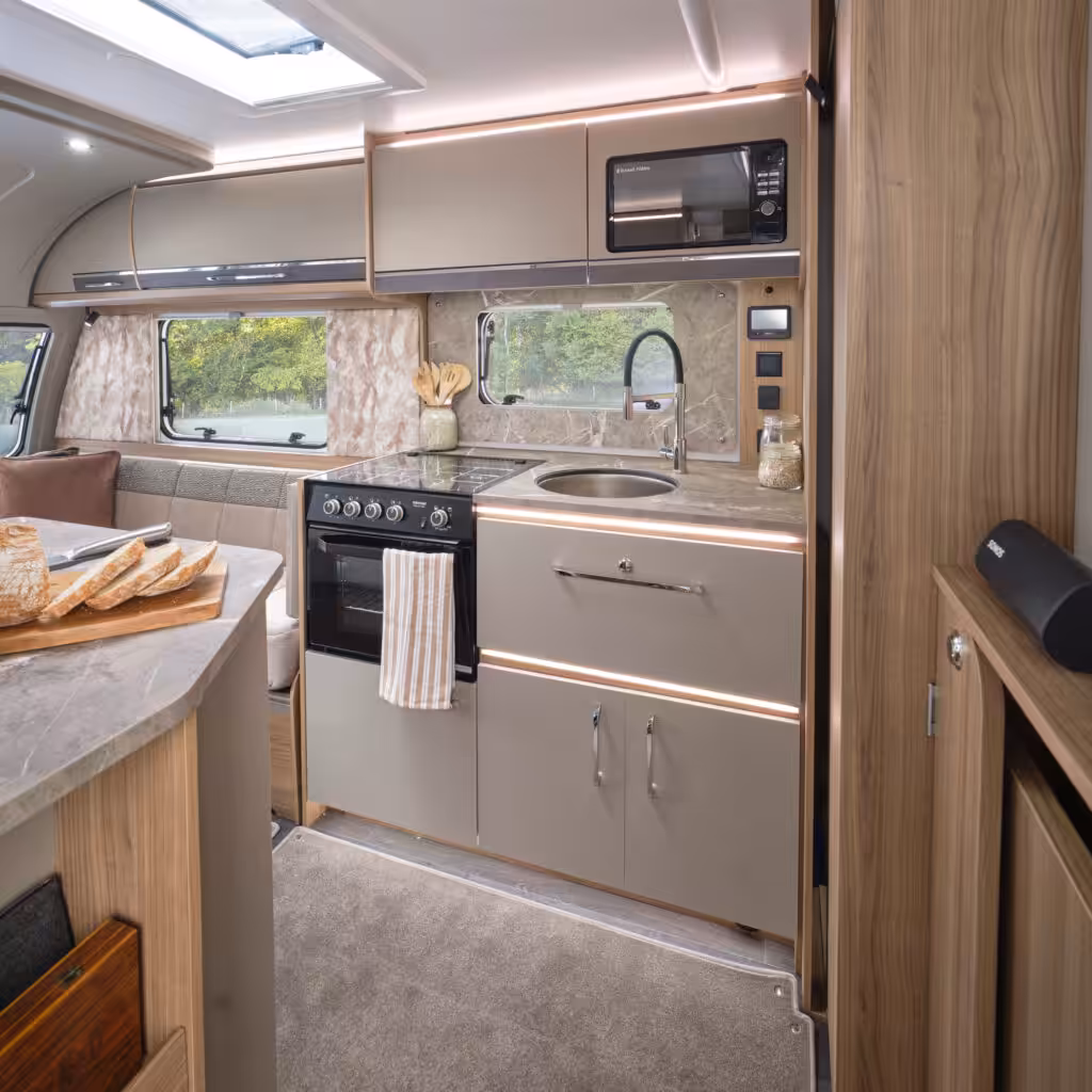 Unicorn Lite Seville 3 Scaled