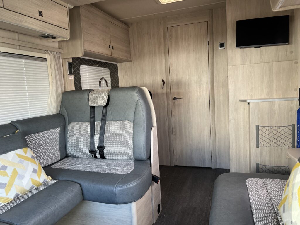 2021 Auto Trail F Line F60 6 Scaled