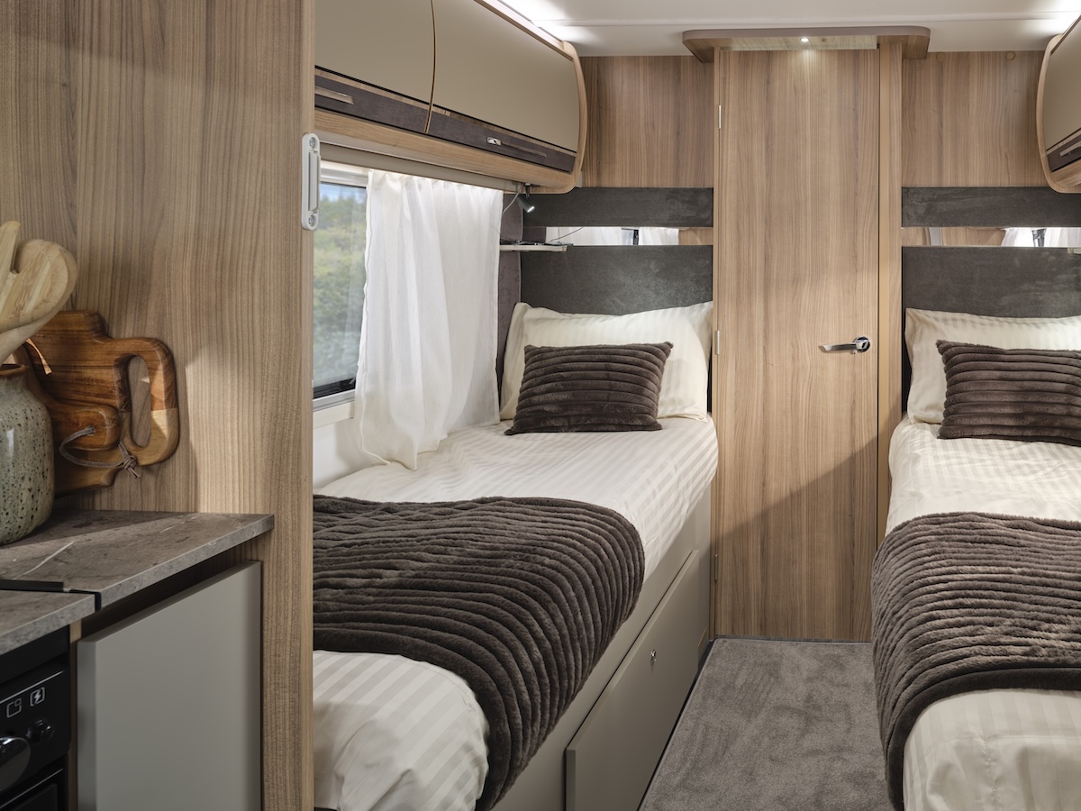 2027 Bailey Unicorn Deluxe Cadiz Single Beds