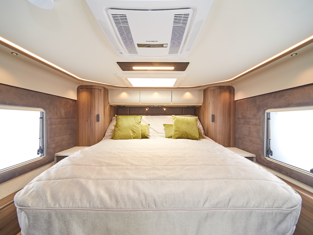 2027 Coachman Travel Master 545 Island Bed