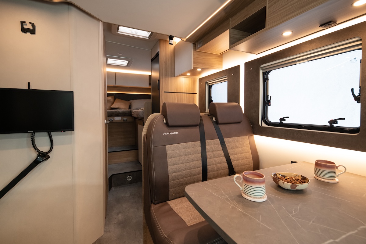2027 Elddis Autoquest Gt Front Lounge