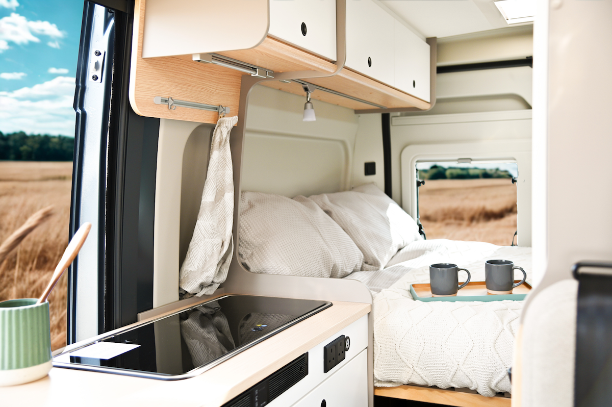 2027 Elddis Whirlwind Gtv 554 Kitchen