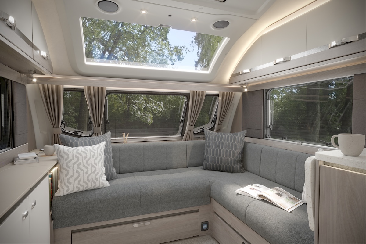 2027 Conqueror 650L Front Lounge SS 28 07 2026