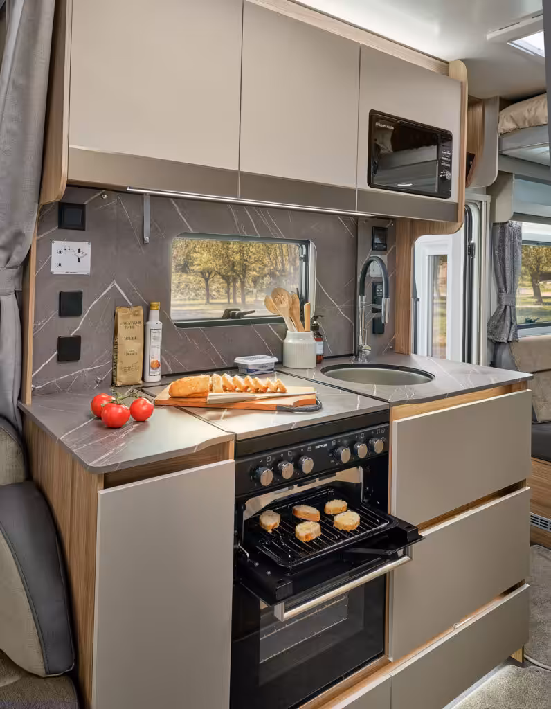 Flexible And Reliable Cooking Options With The Thetford Combined Oven Grill And Dual Fuel Hob