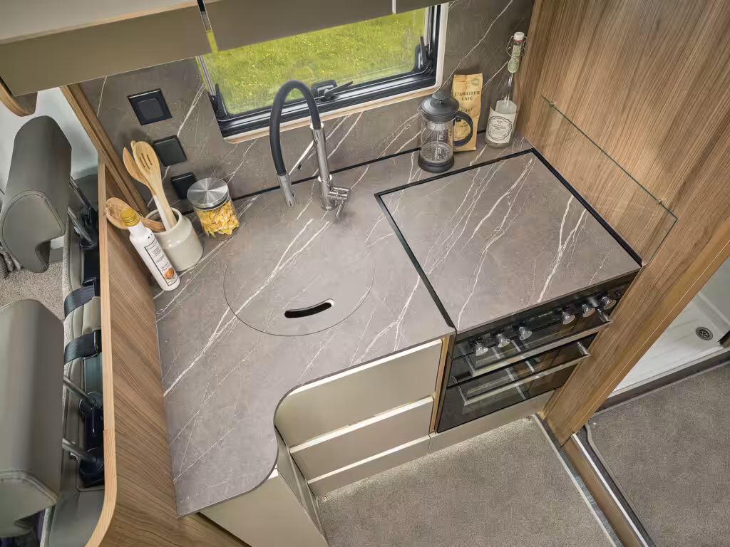Flexible Cooking Options With Ample Work Top Space 