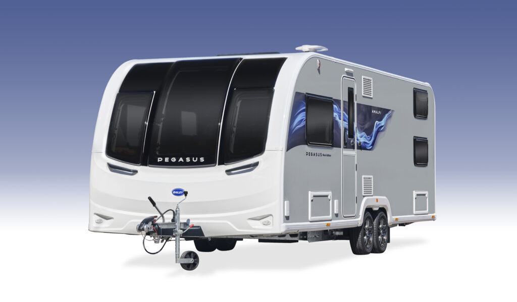 Amalfi 3Q On Blue Scaled