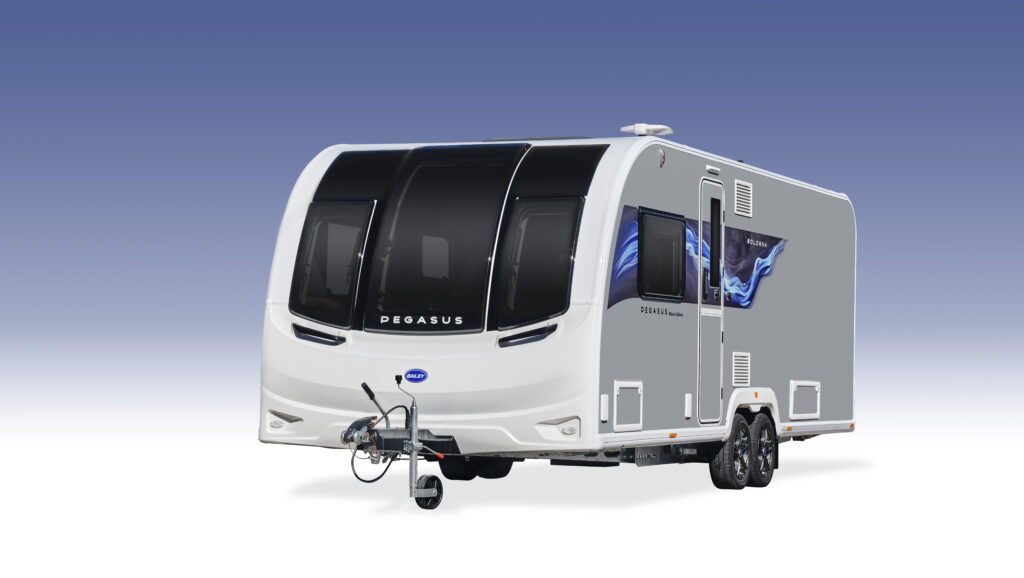 Bologna 3Q On Blue Scaled