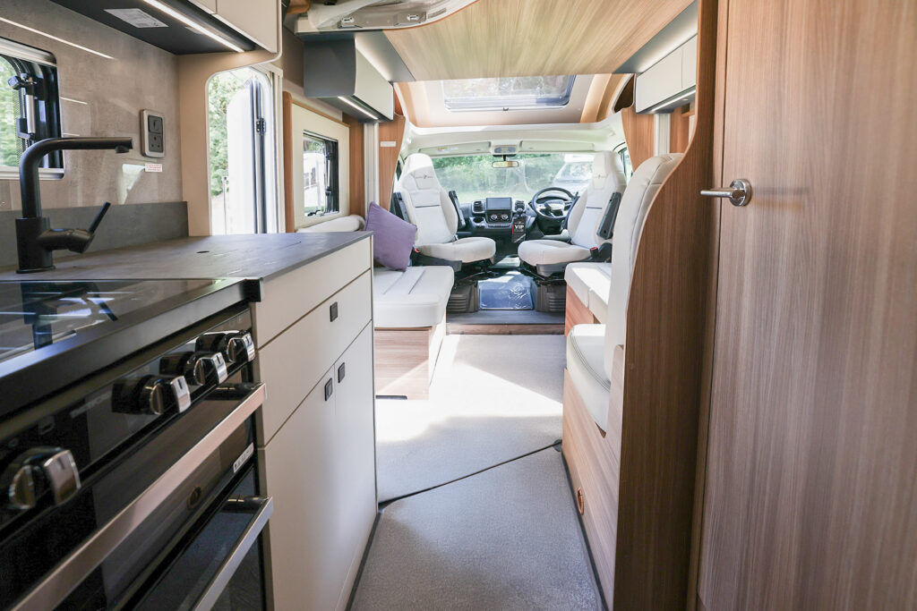 Imgi 4 Imala 736G 8 1