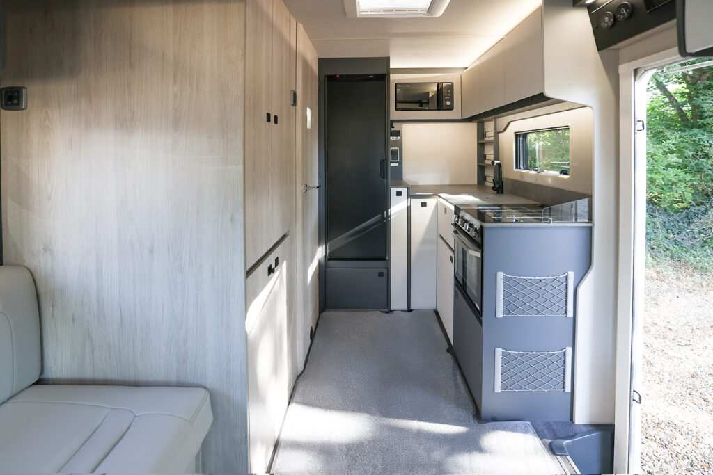 Imgi 6 F Line F62 2 1