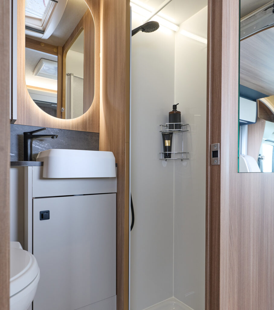 Imgi 7 Auto Trail0710