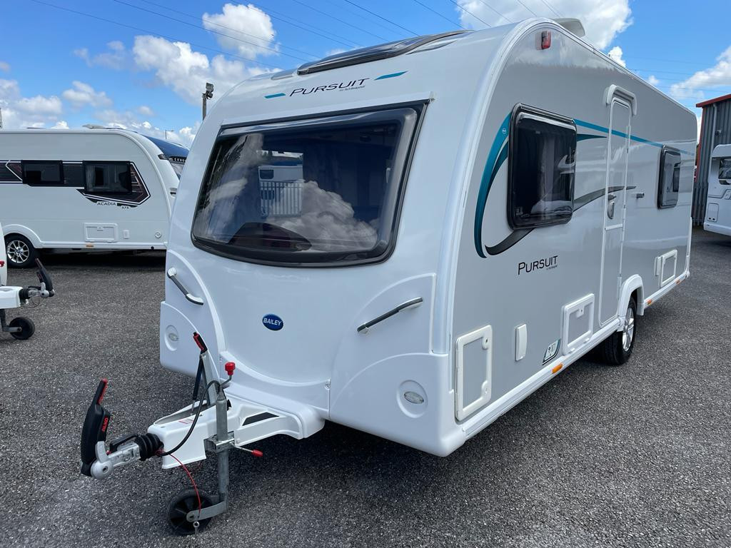 13747 A8429457 12fd 4be8 B0c5 5f67cbeff770