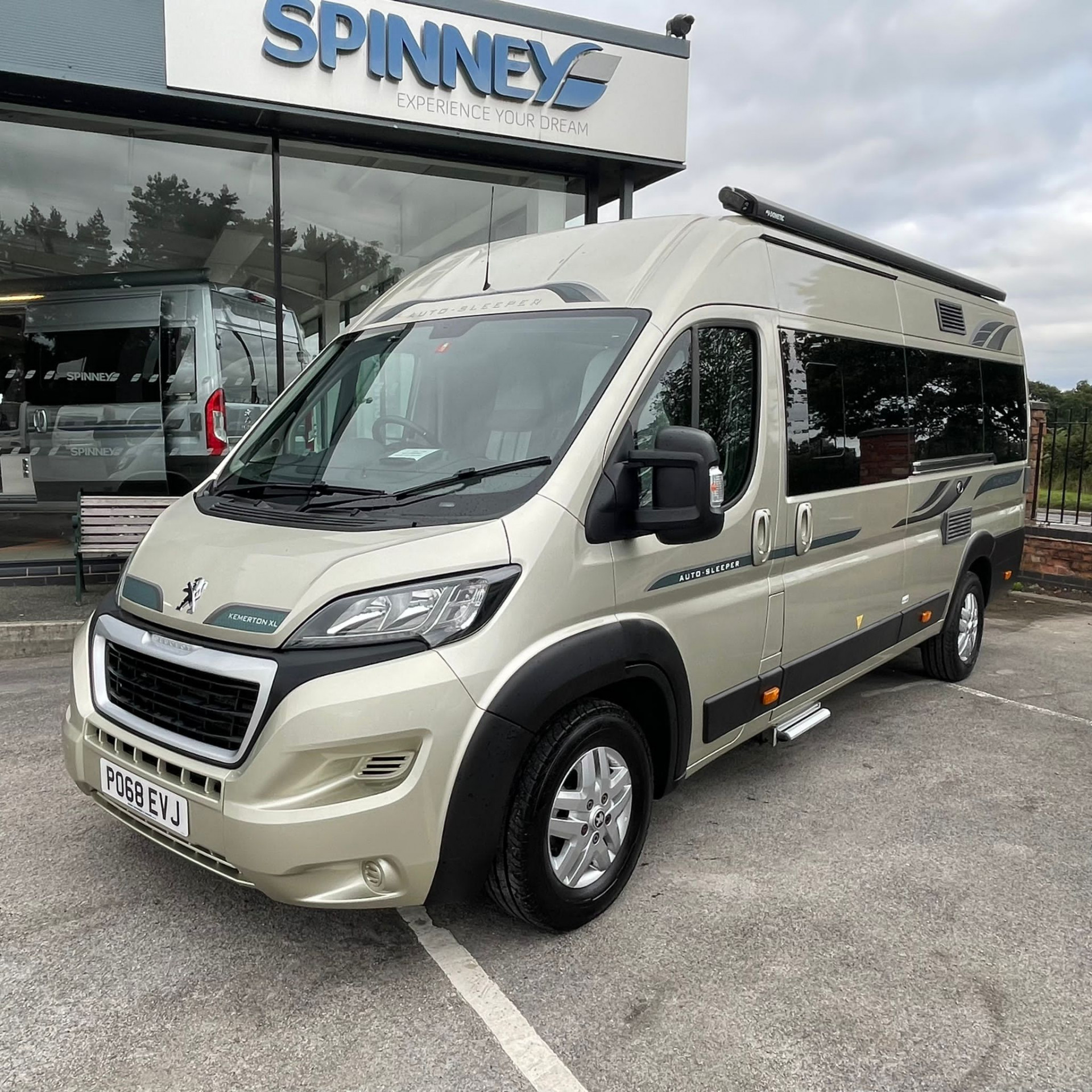 14837 Cfa26c22 559f 4801 9eb3 09882b4a665c