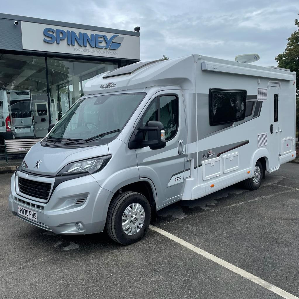 18606 B20aaf34 B8e0 4b2b Accf 0dd2dc2e48a8