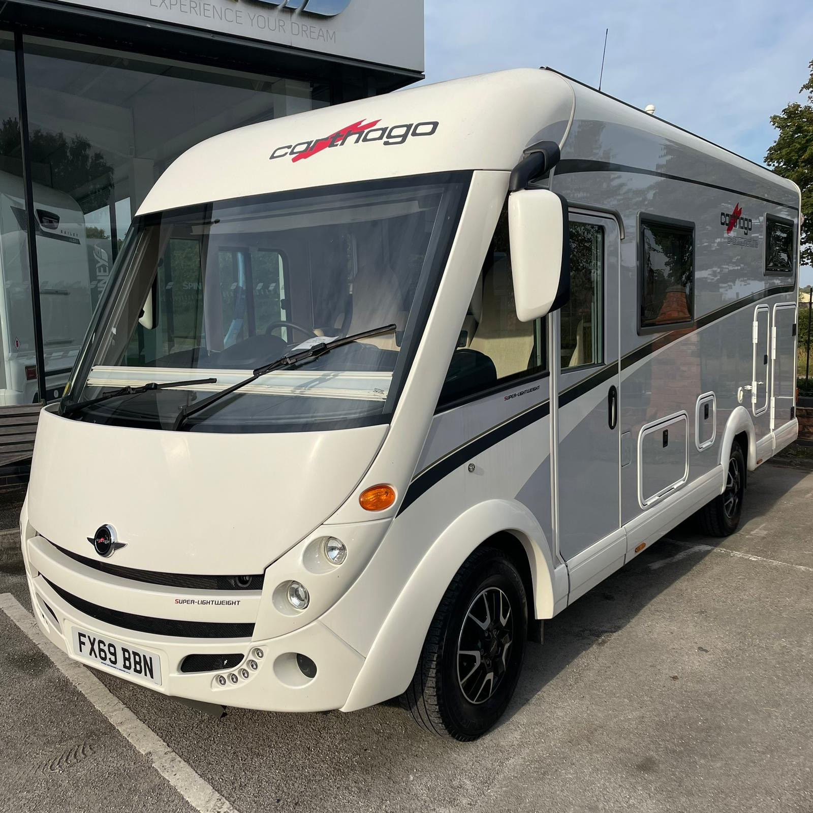 18800 Aa7d0d38 C3d8 4c52 B6d5 7d1d22ad9677