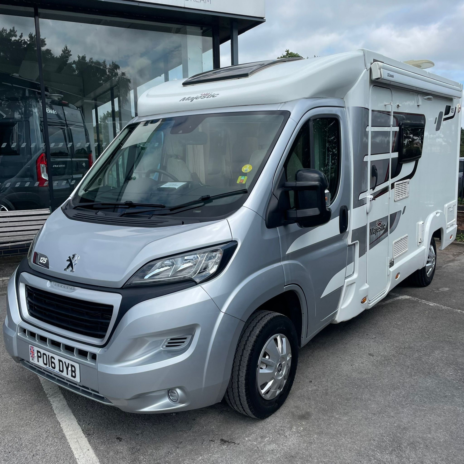 18817 F0dea402 37bf 4976 8866 1ab9487ba694