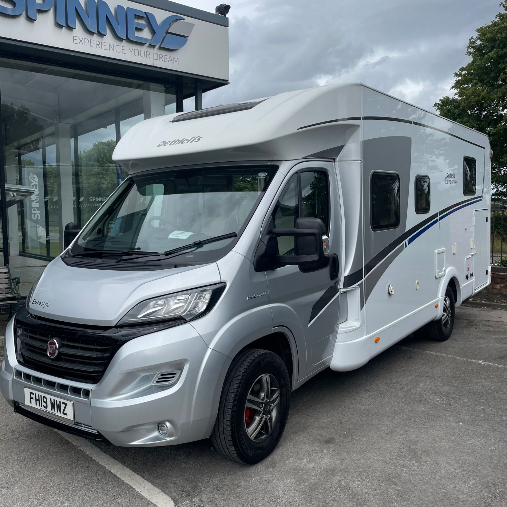 19069 7a93fc61 B103 4750 9b41 1b61bf9cf252