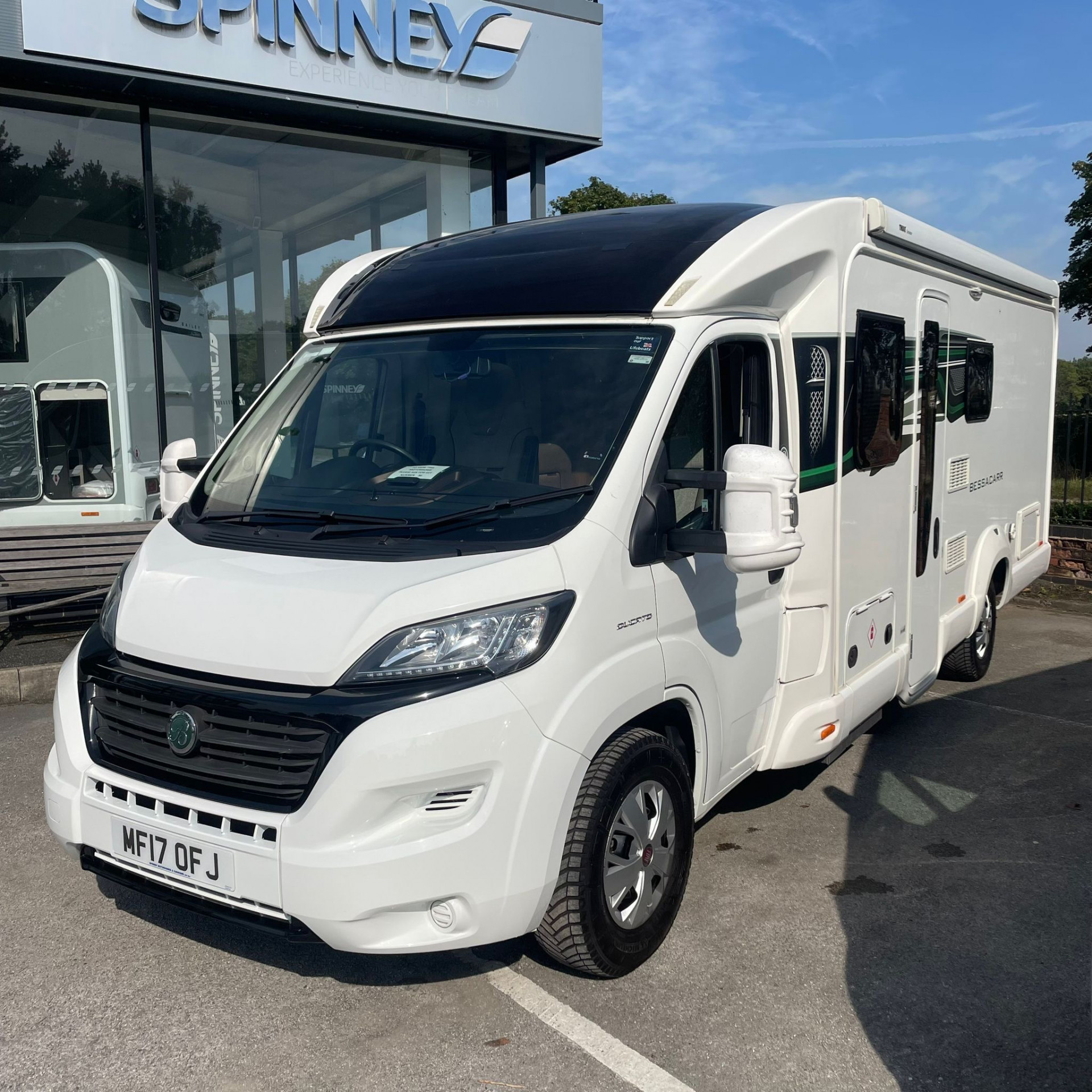 19257 E28e7d46 4e1b 43cb B296 05e617309f3a