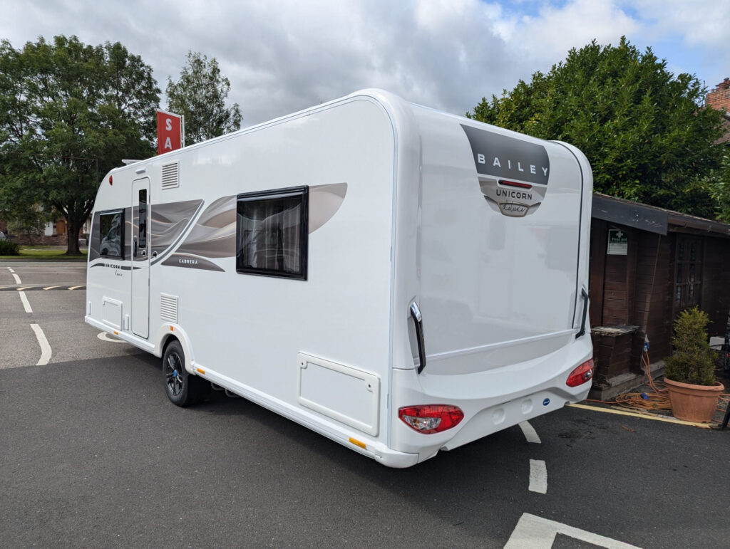 19288 4b9e8259 E745 4542 Af61 E287e32a856a