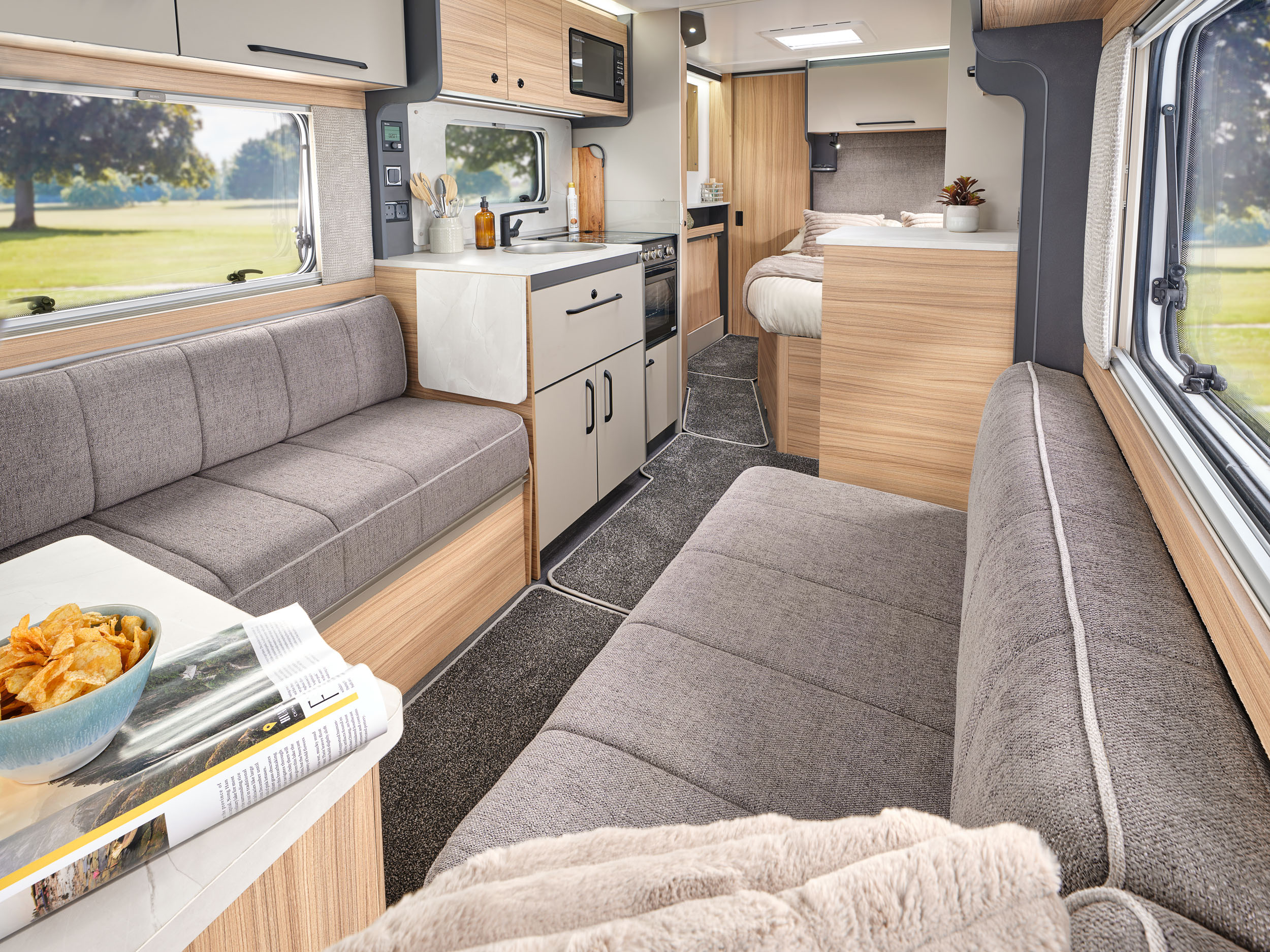 2026 Bailey Phoenix Black 440 Through Shot