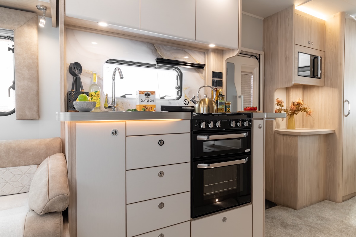 2026 Elddis Avalon 295 Kitchen