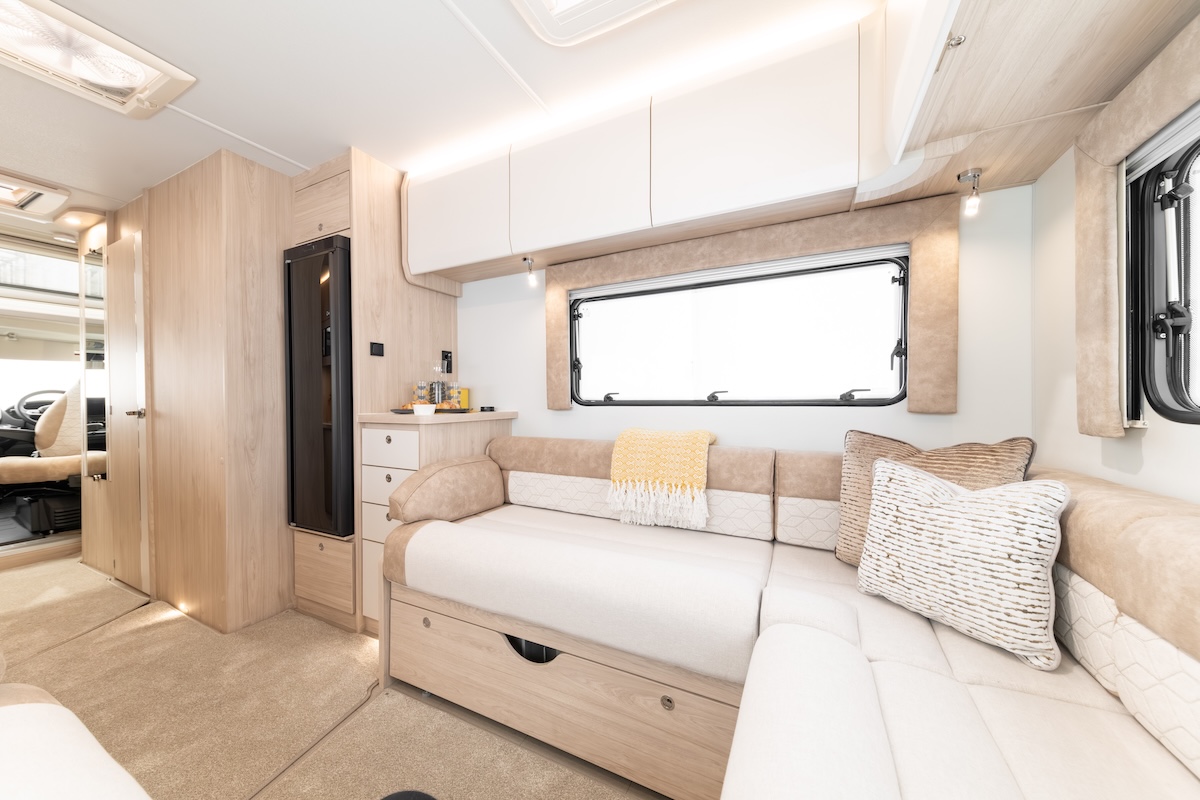 2026 Elddis Avalon 295 U Shaped Lounge Caption