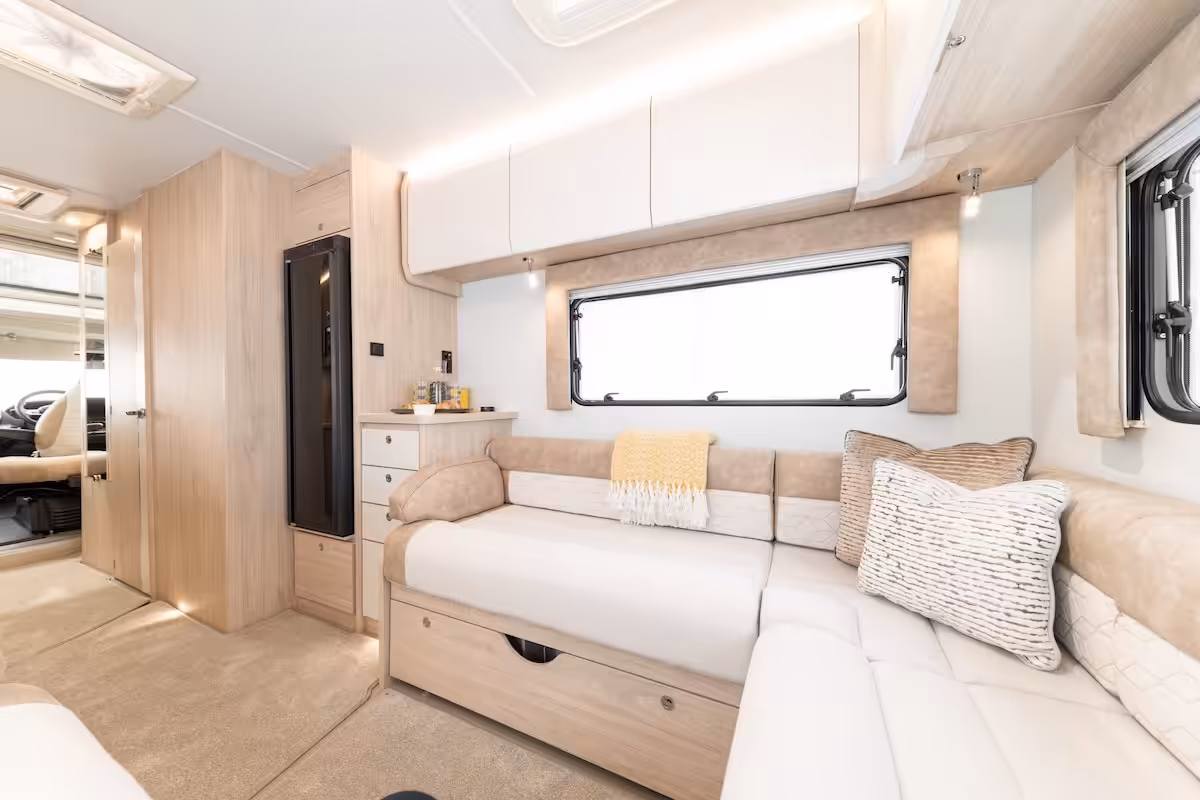 2026 Elddis Avalon 295 U Shaped Lounge