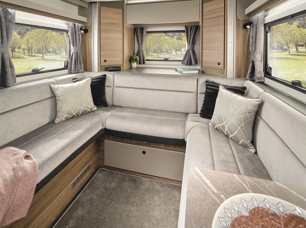 2026 Bailey Autograph Iv Rear U Shaped Lounge