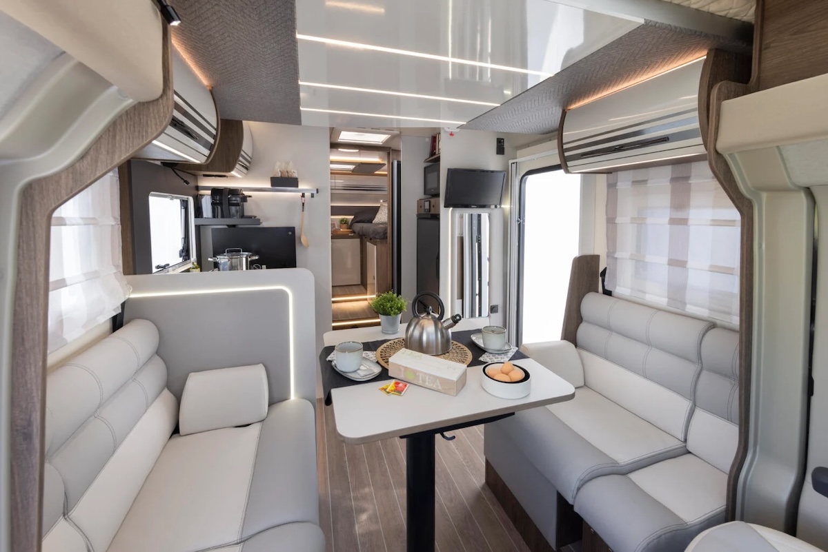 2026 Roller Team T Line 750 Front Dining Lounge Kitchen