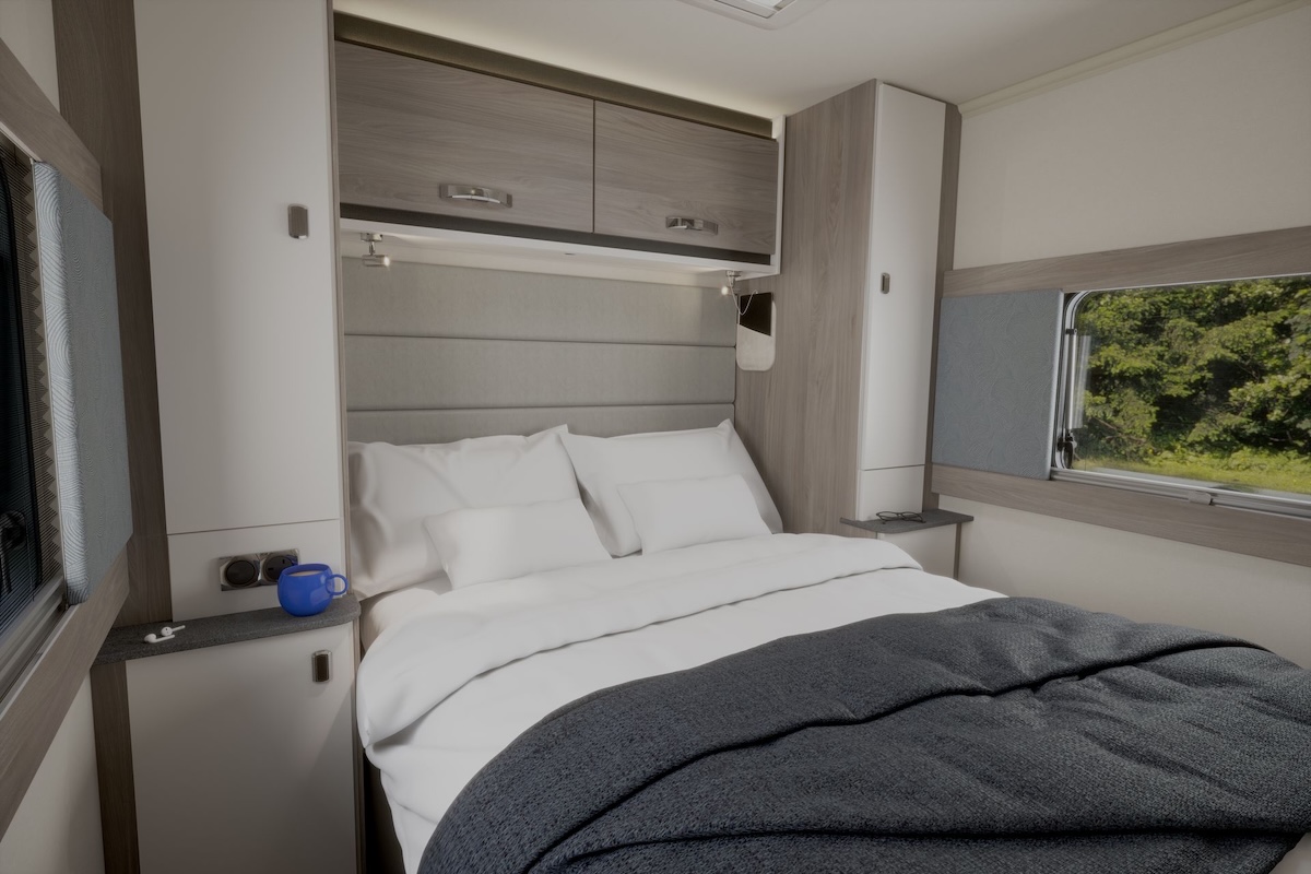 2026 Challenger 560 Bedroom