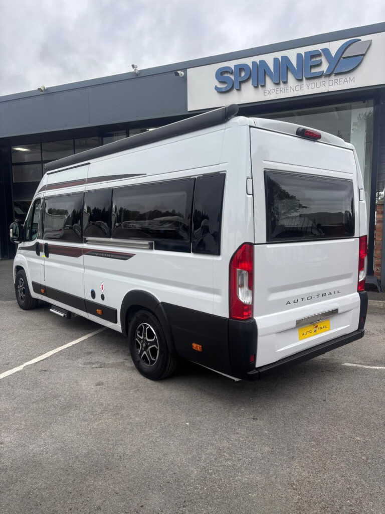 21765 F3c13c19 D03e 43ce 8c3c 2d9c5333687c