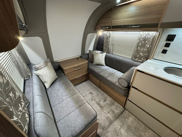 22212 Thumbnail D8a896db 5eda 44fb 96ff Fb91696d08bb