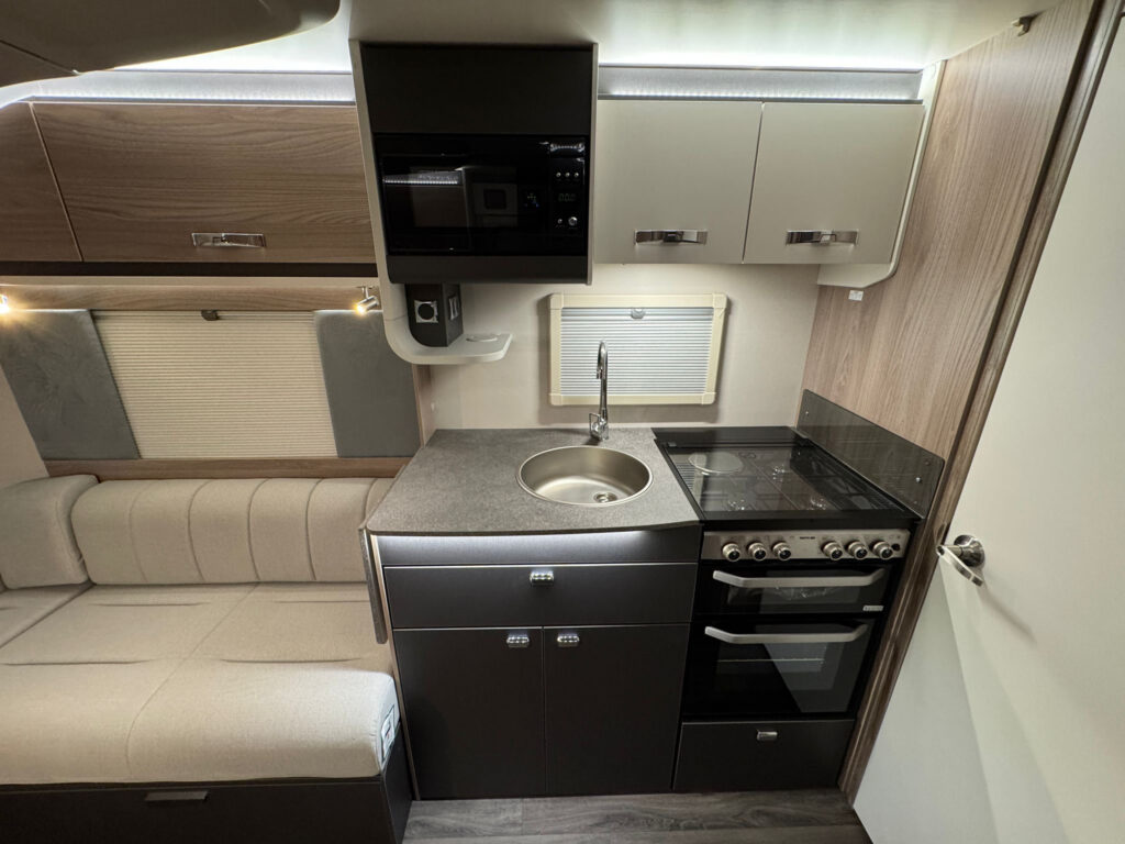 22251 E3587efa F75d 4315 86f0 901c19e6ac8b