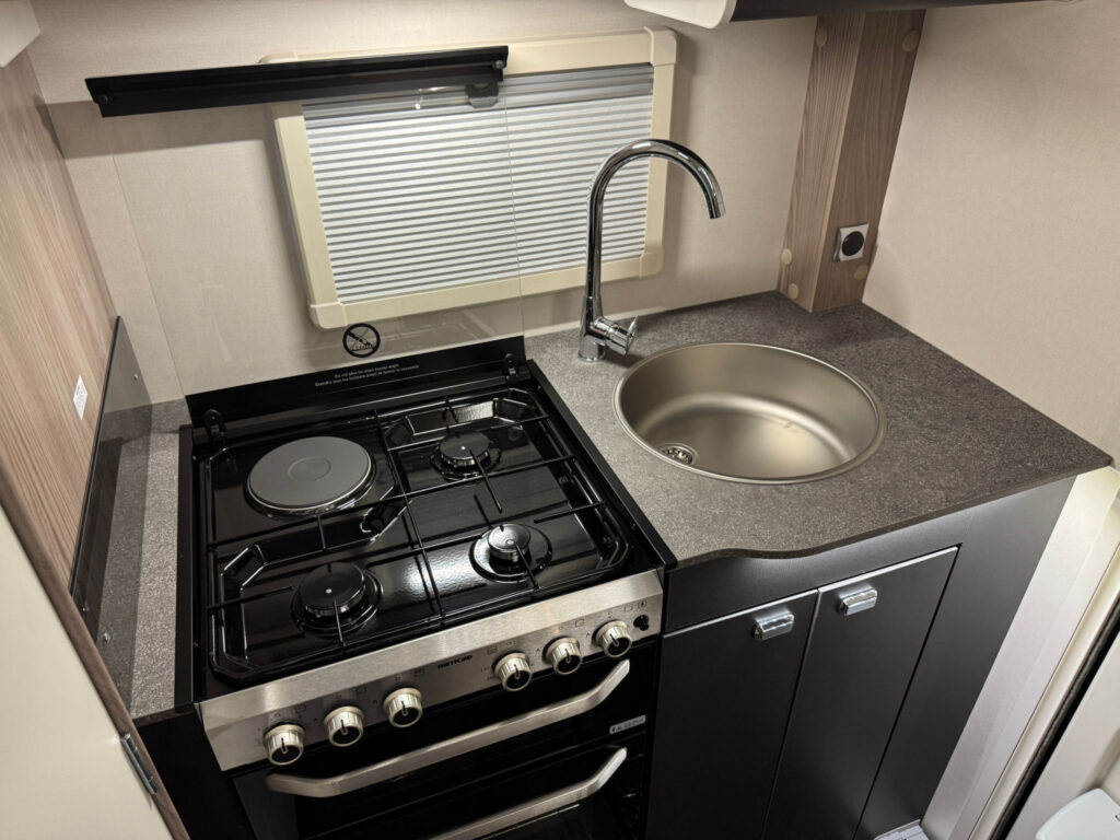 22252 3b254110 Afd0 4d42 A9ba C086c1aec302