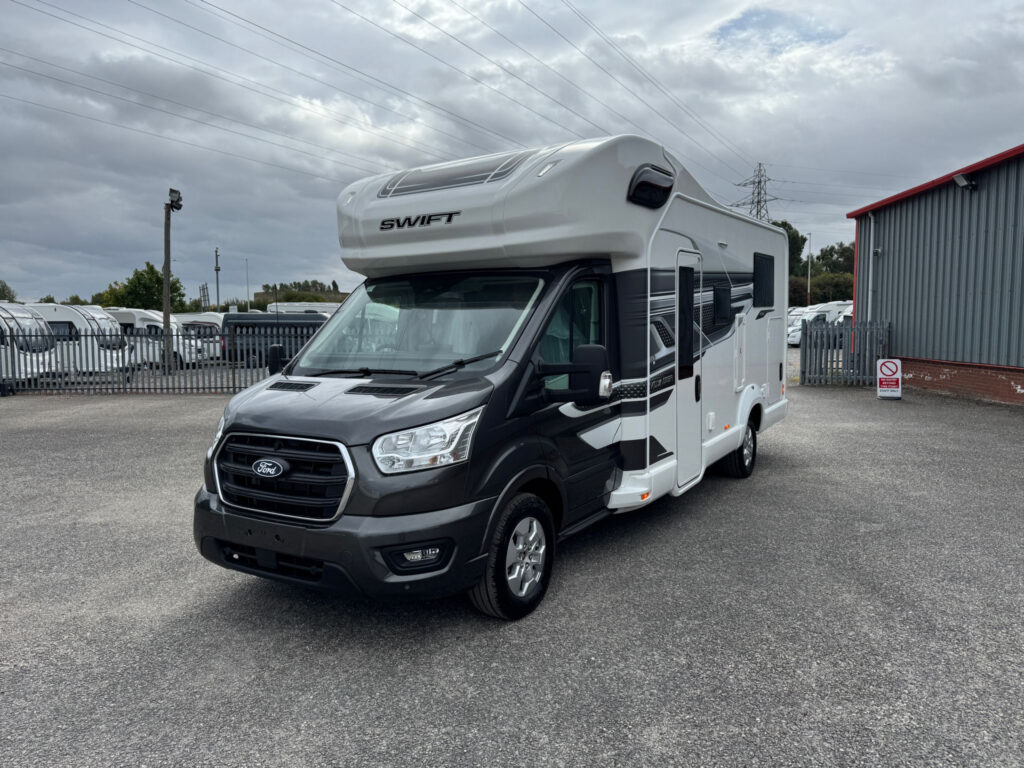 22259 22259 Voyager 494 1