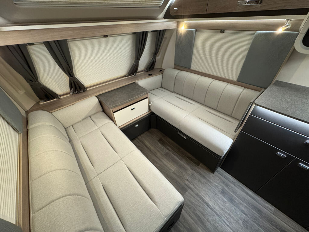 22319 C97901fe Fdee 4a76 Aaee D6dae79b413e