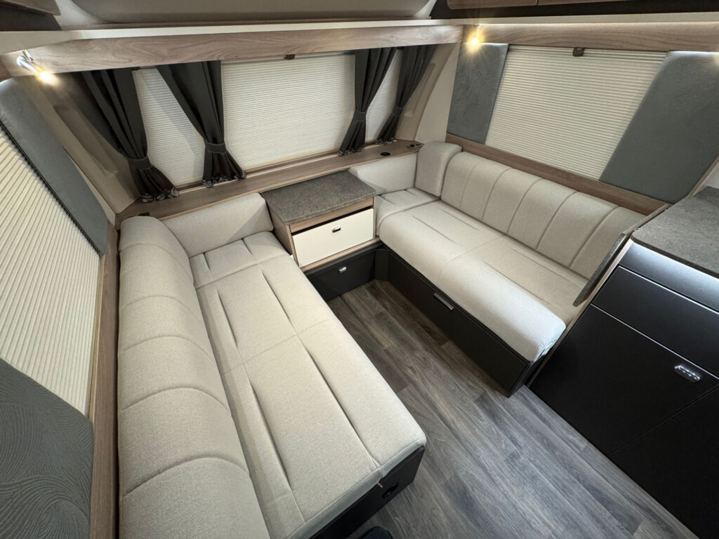 22322 4c93e600 220d 44b2 9559 56dc16b2538c