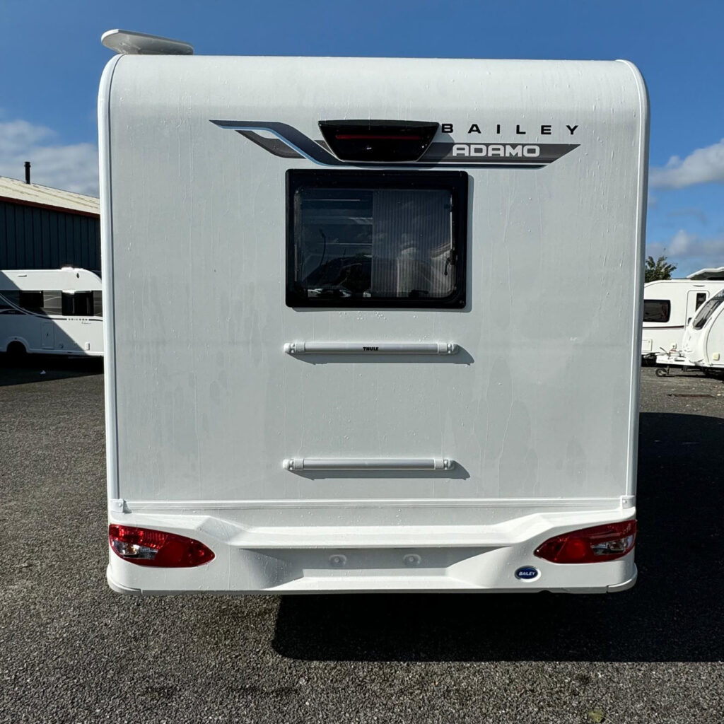 25fs1adamo FS 765c1ab1 83c2 45ad 81bb 15b8698d95ea