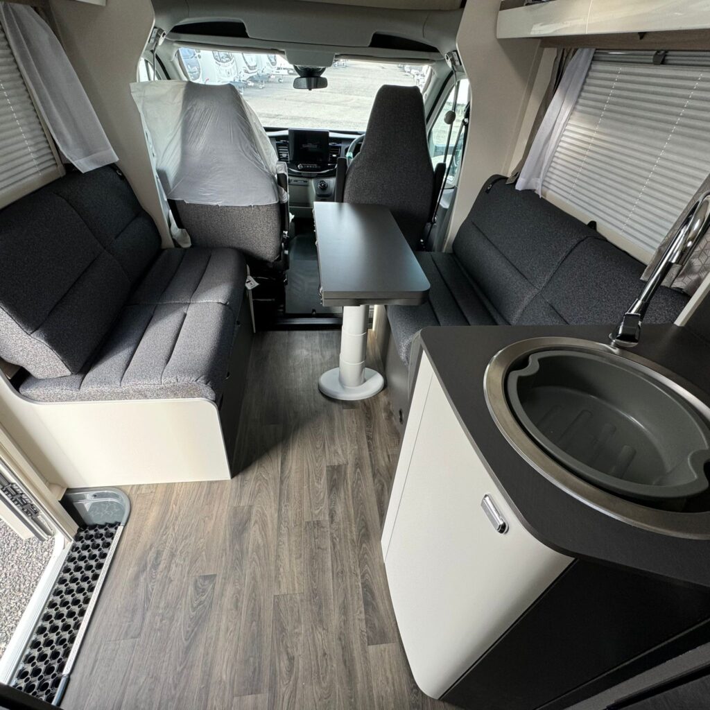 F58919b2 Dbaa 4c5a 8703 300fd24f7040