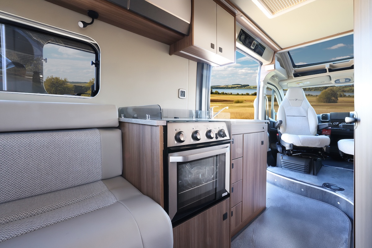 2026 Auto Trail V Line Sport 635 Kitchen