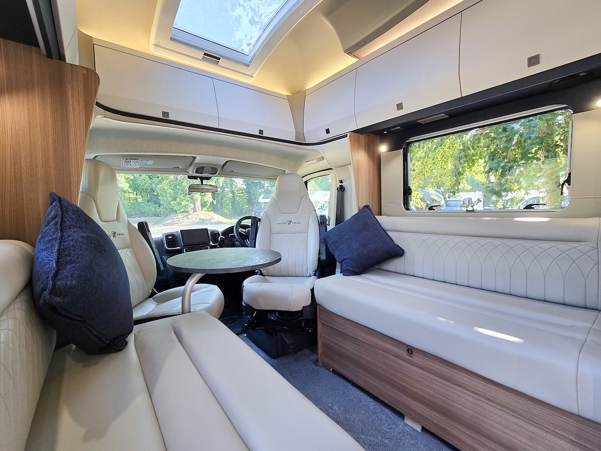 2026 Frontier Delaware Front Lounge