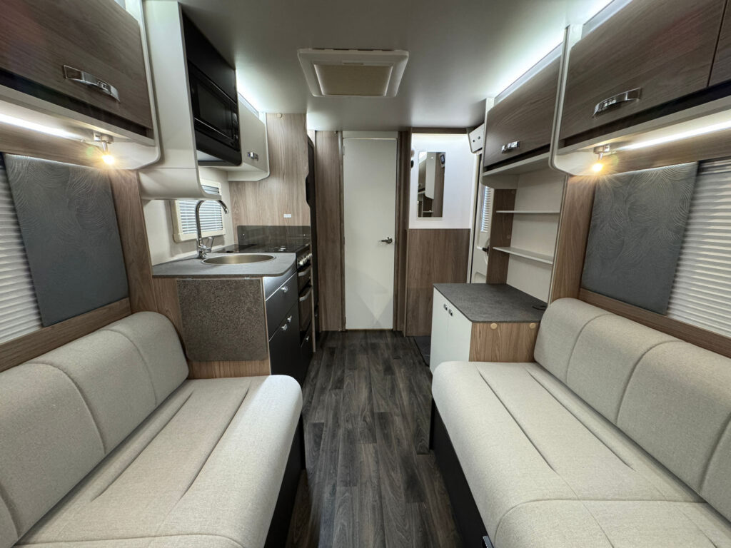 22430 22363 Swift Challenger 480 2026 22