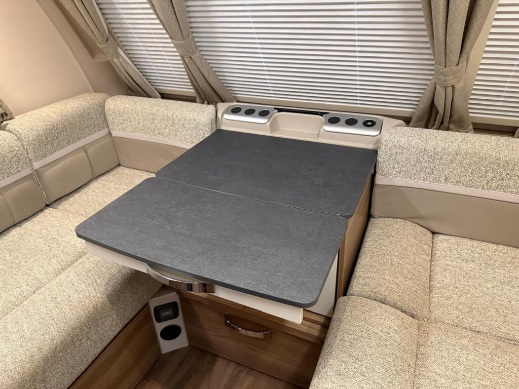 22671 Img 20251028 Wa0028