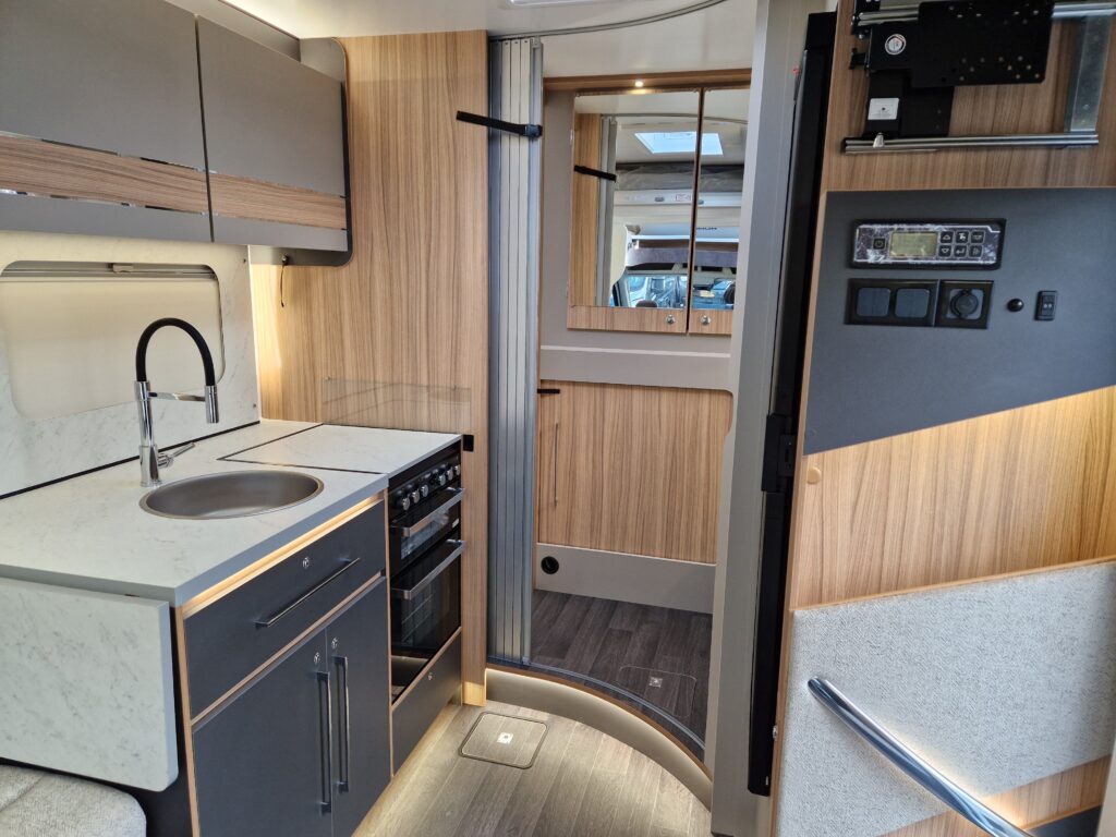 20251128 140927 Scaled